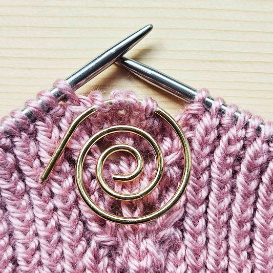 GOLDEN SPIRAL CABLE NEEDLE / Knitting Crochet Stitch Holder / Notions