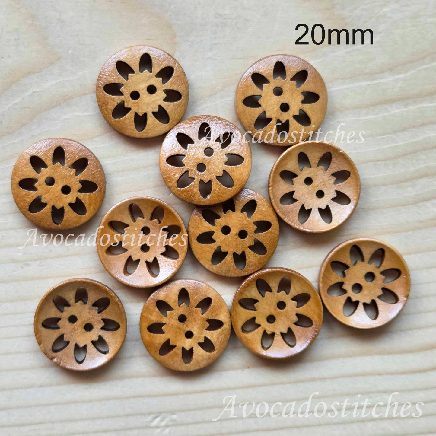 CARNATION Brown / 18mm 20mm - 6 buttons / Wooden Filigree Buttons / Sewing Buttons