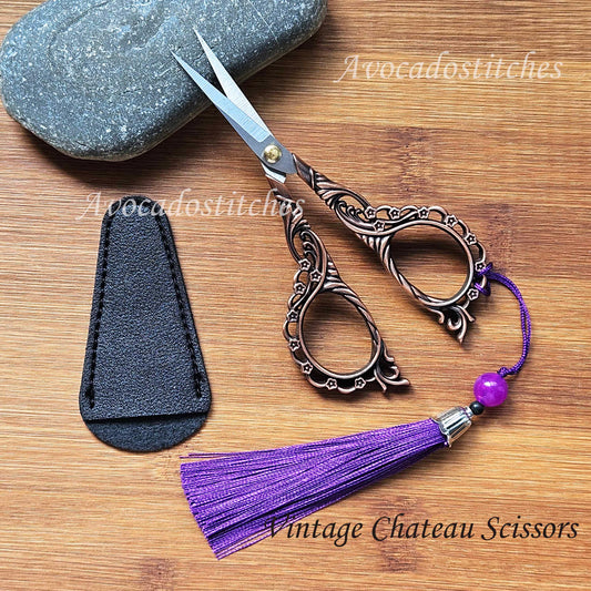 VINTAGE CHATEAU SCISSORS / Yarn Scissors / Knitting Crochet Sewing Crafting Notions Tools