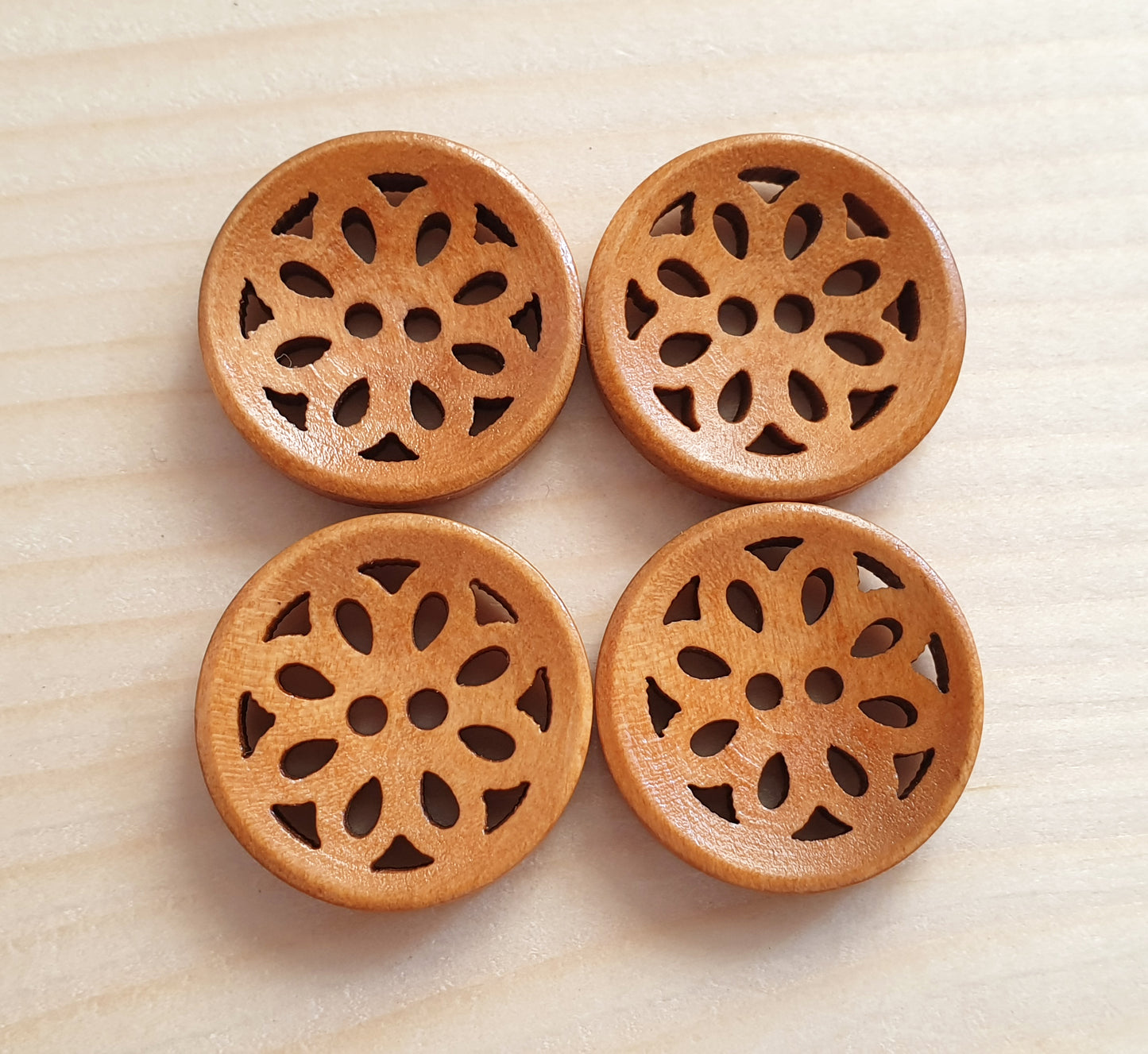 CHERRY BLOSSOM BROWN / 20mm / Wooden Filigree Buttons / Sewing Buttons