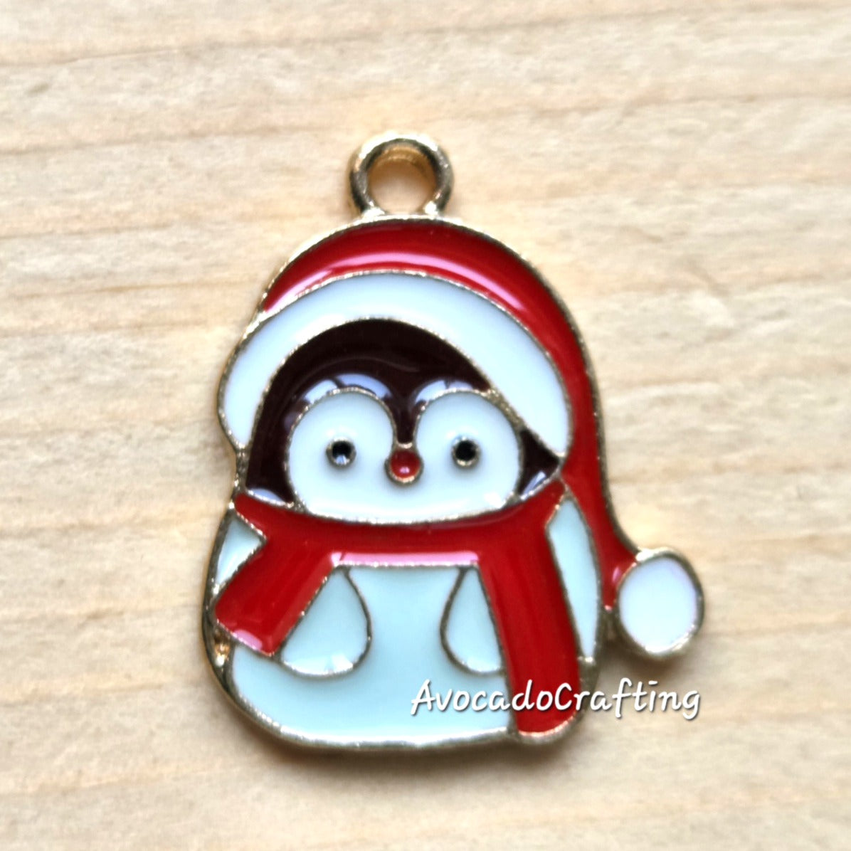 Christmas Penguin Charm / 8 pieces / Jewelry Making