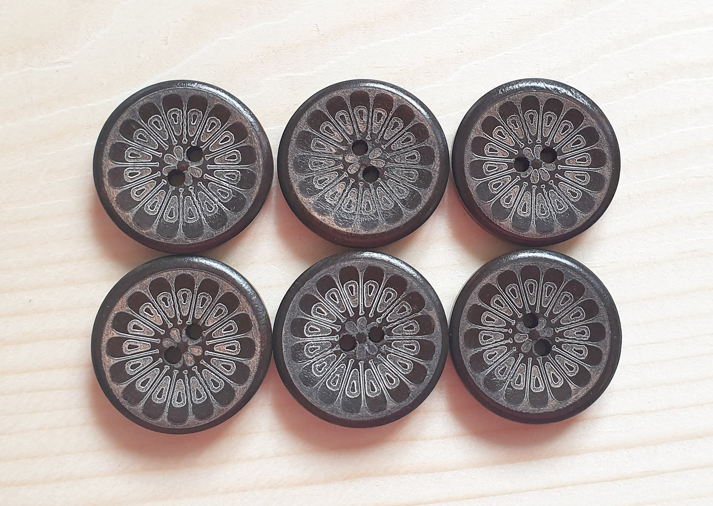 CHRYSANTHEMUM / Brown 2-Hole Wooden Buttons / 25mm (Set of 6)