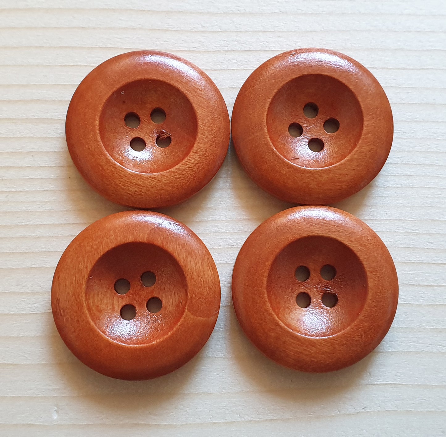 THICK EDGE / Cinnamon Brown 4-Hole Wooden Buttons / 25mm (Set of 6)
