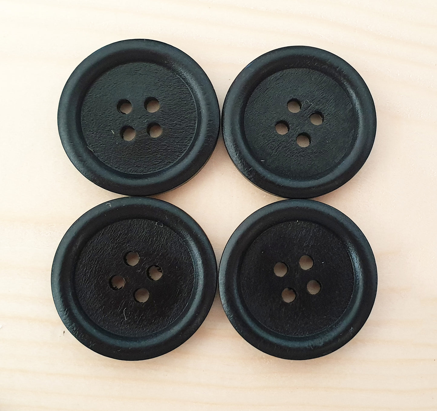 4-HOLE BLACK / 10-25mm / Wooden Buttons / Sewing Buttons