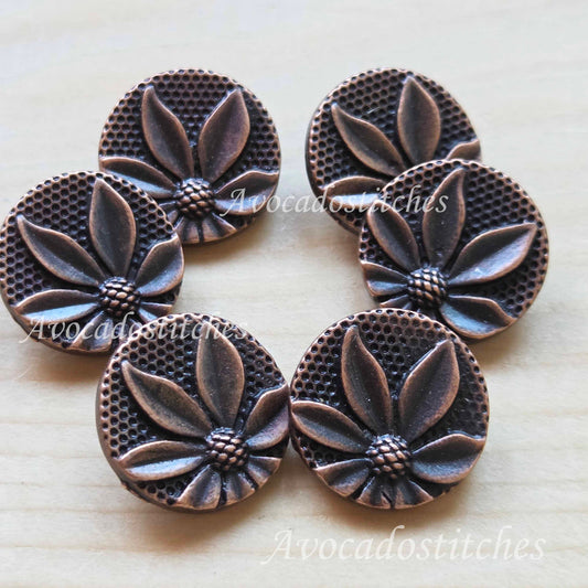 COPPY DAISY / 17mm - 4 buttons / Metal Shank Buttons / Sewing Buttons