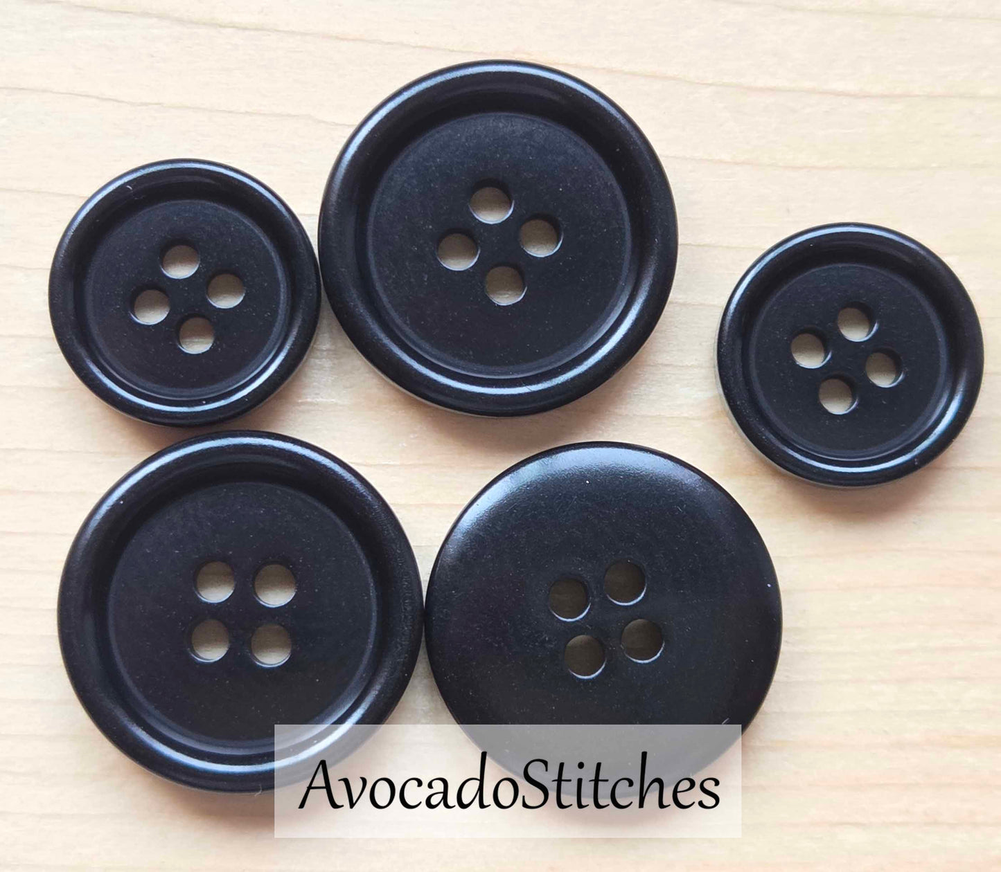 COROZO Classic Black / Black 4-Hole Corozo Buttons / 15-20mm (Set of 6)