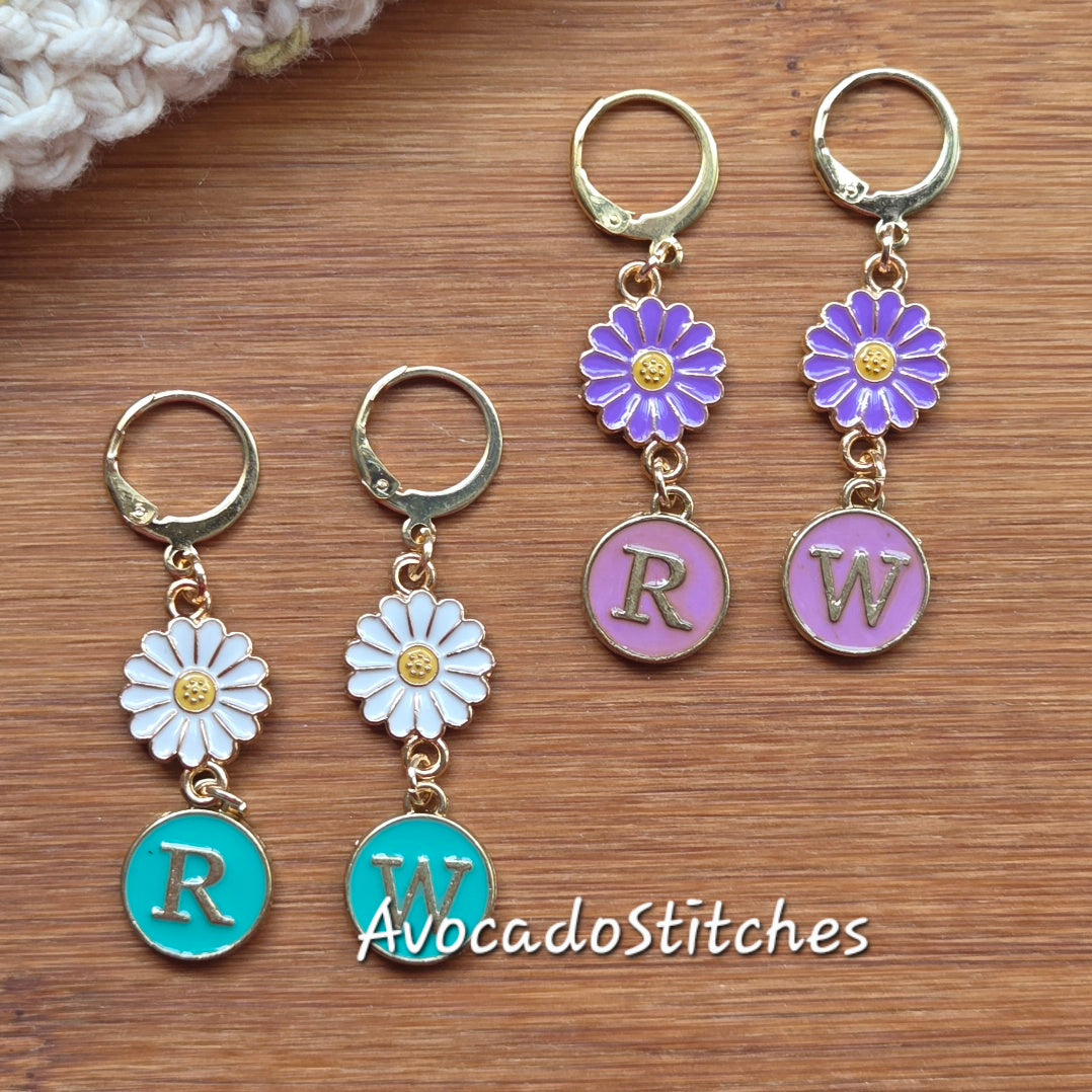 DAISY Right & Wrong Side Stitch Markers / 2 pcs / Knitting Crochet Markers / Notions