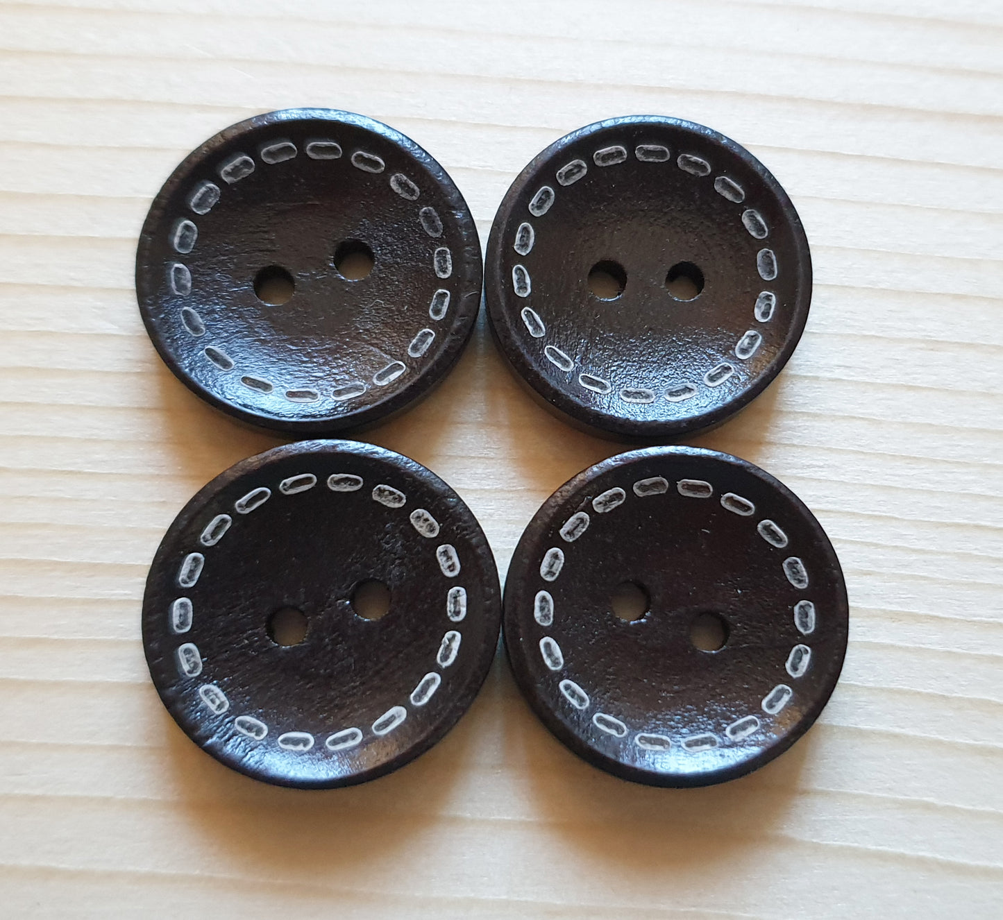 DASH DARK BROWN 2-Hole / 15-20mm / Set of 8 buttons / Wooden Buttons / Sewing