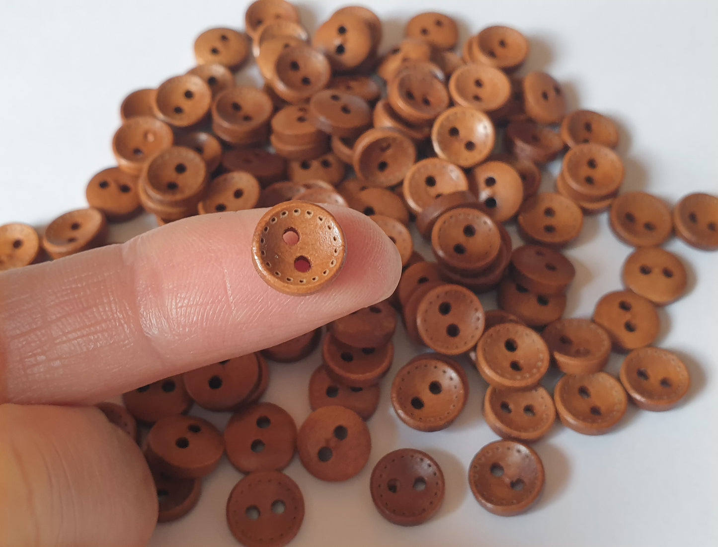 DASH MINI 2-HOLE COFFEE BROWN / 10mm (SMALL) / Set of 8 buttons / Wooden Buttons / Sewing Buttons