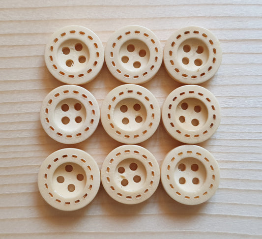 DASH / Beige Cream 4-Hole Wooden Buttons / 12.5-20mm (Set of 8)