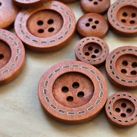 DASH / Pumpkin Spice 4-Hole Wooden Buttons / 12.5-25mm