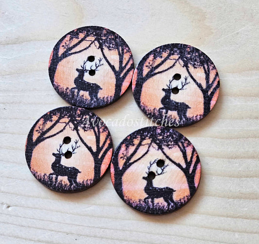 DEER IN WOOD / 25mm - 8 buttons / Wooden Buttons / Sewing Buttons
