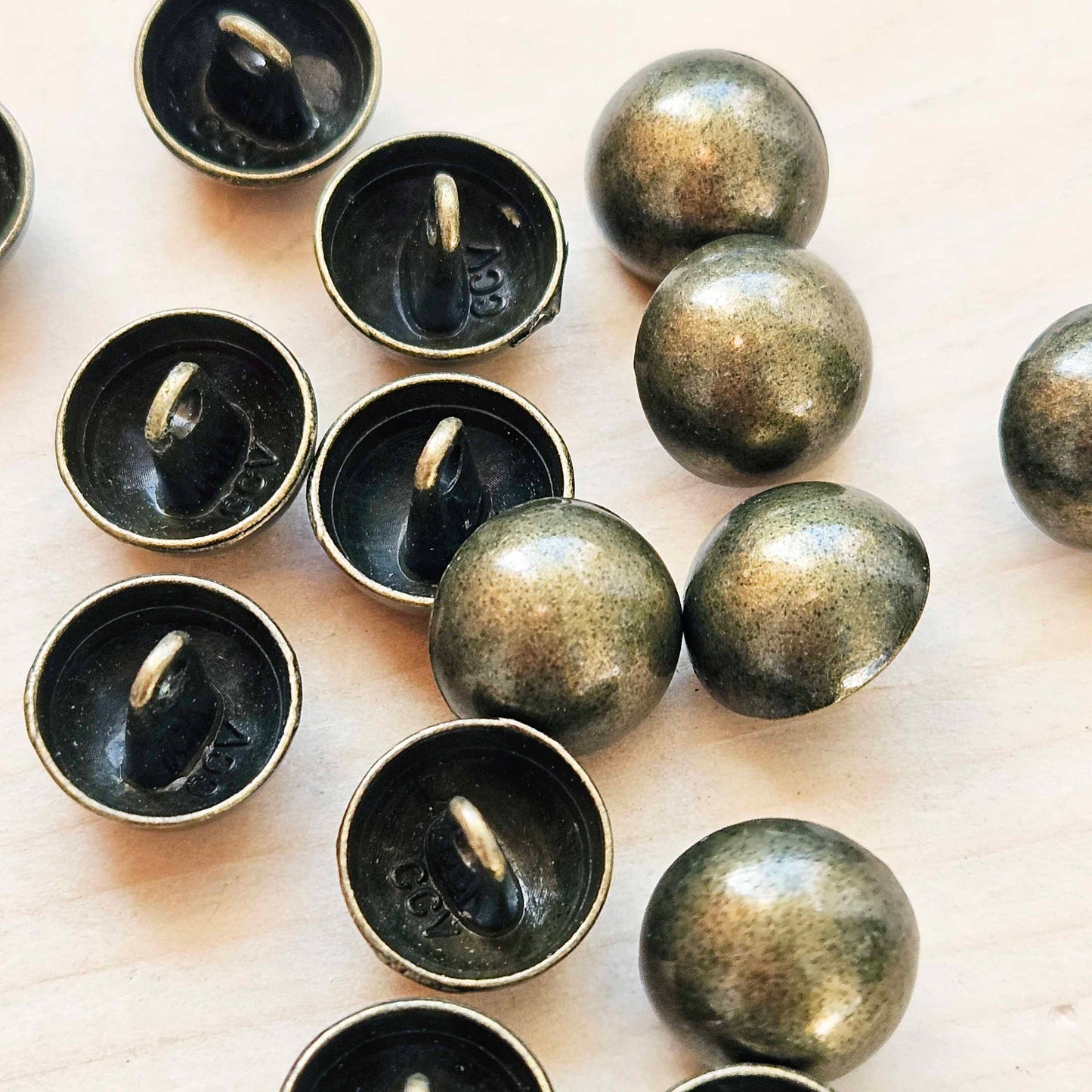 Clearance // CLASSIC DOME SHANK BRONZE / Metal Alloy Shank Buttons / 11.5-28mm