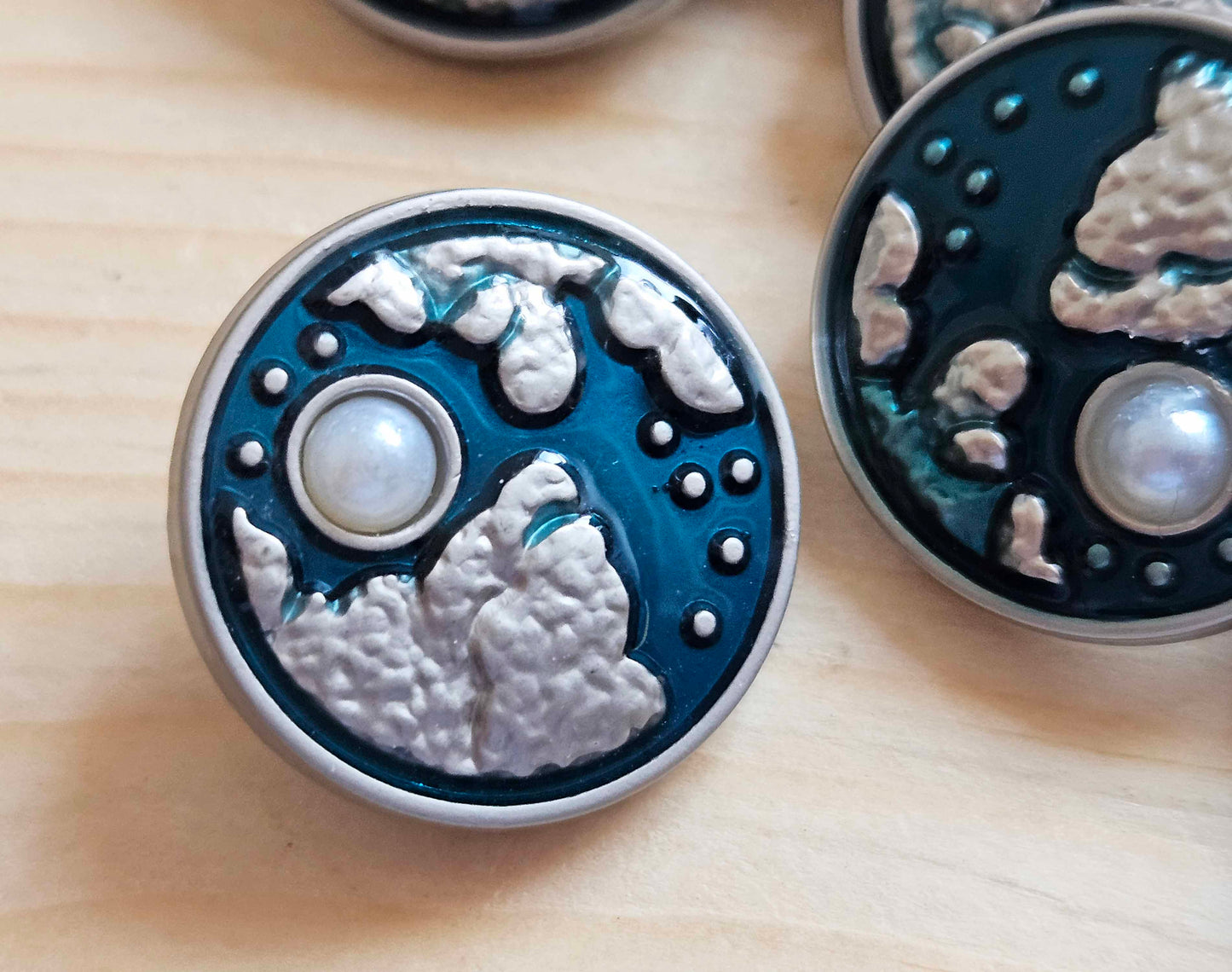 EMERALD SKY (Silver Sun) / 20mm / Metal Shank Buttons / Sewing Buttons