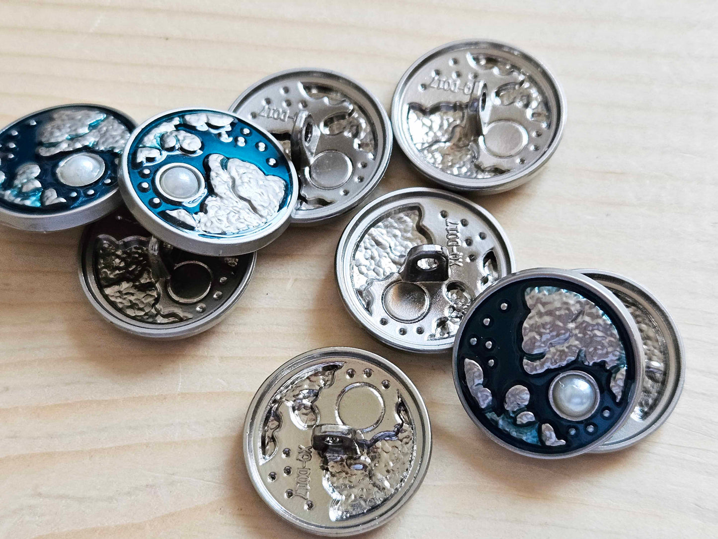 EMERALD SKY (Silver Sun) / 20mm / Metal Shank Buttons / Sewing Buttons