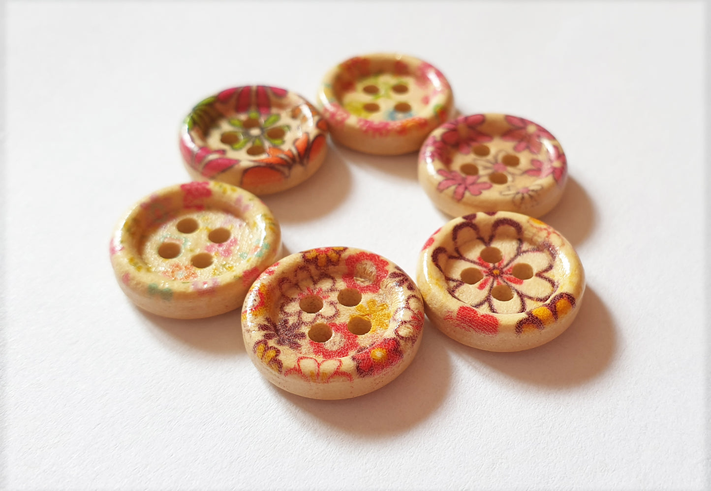 FLOWER BED / 15mm / Wooden Buttons / Sewing Buttons