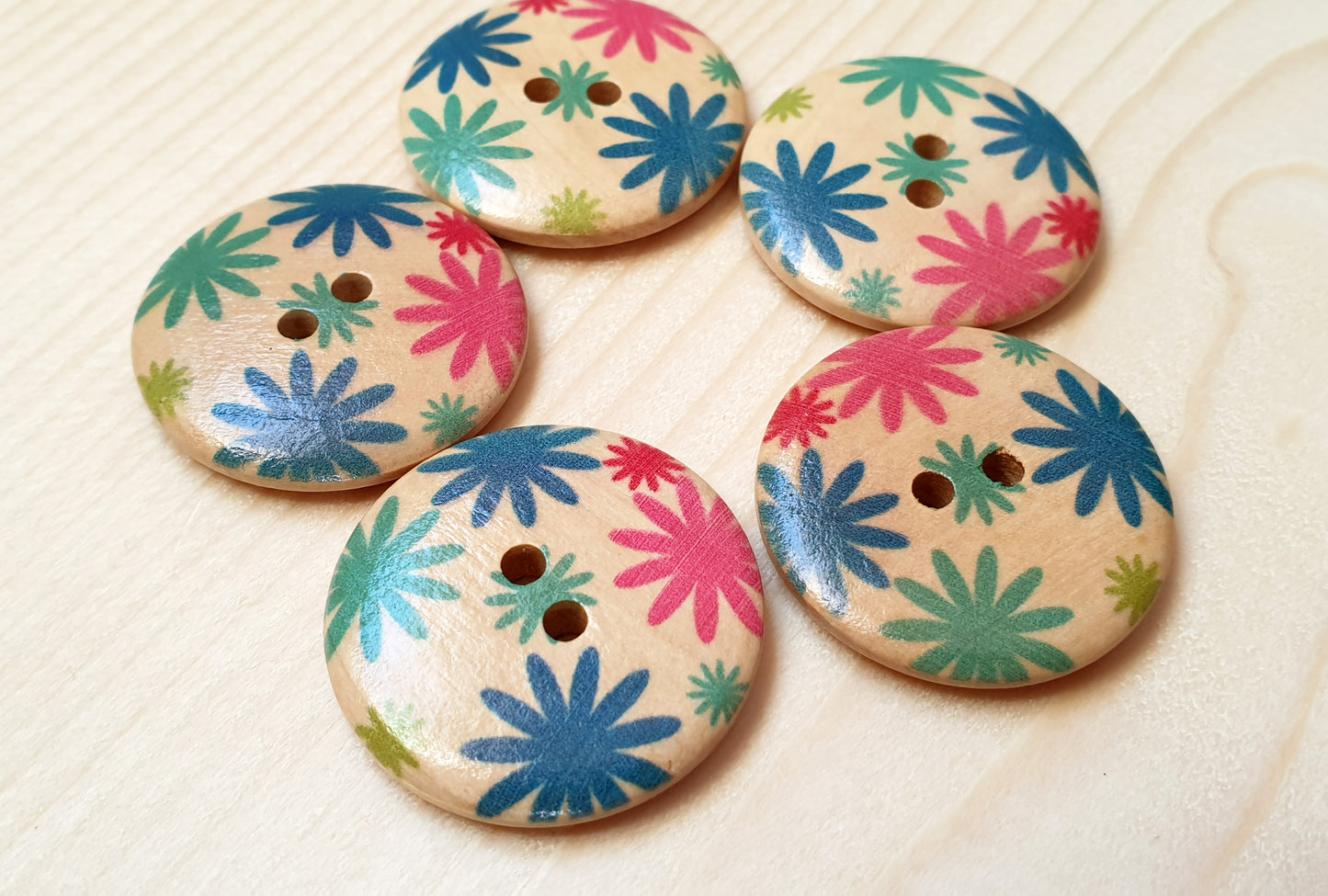 FLOWERWORKS / 30mm - 5 buttons / Wooden Buttons / Sewing Buttons