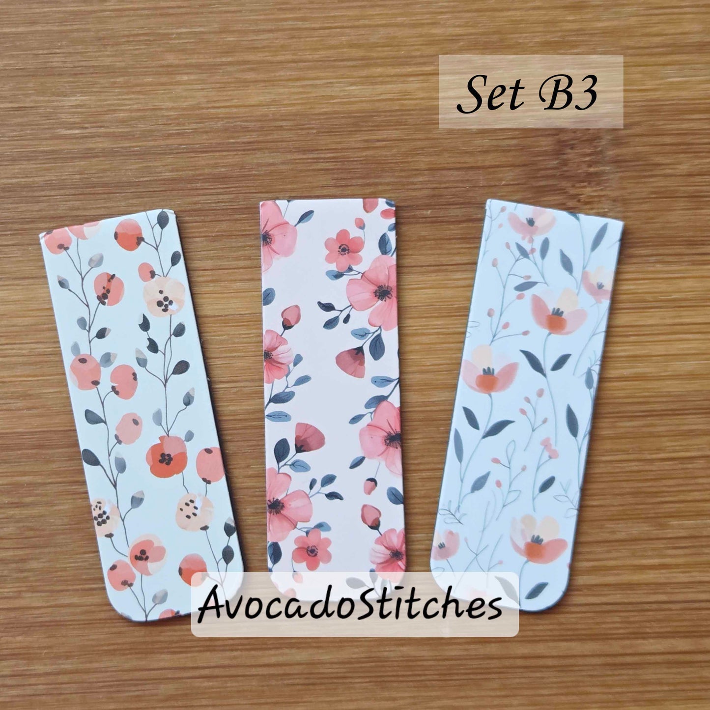 FLORAL FADE – 3 Pieces / Magnetic Bookmarks / Pastel Flower Series