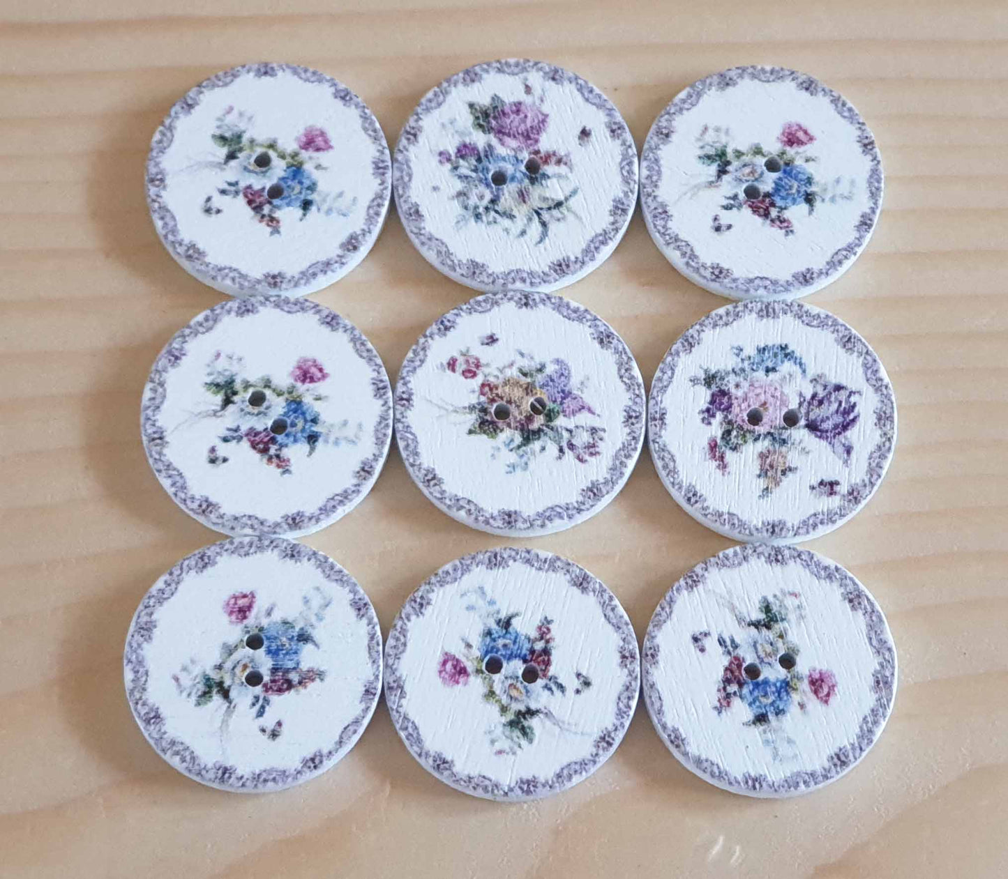 FLOWER PAINTING / 20-25mm / Wooden Buttons / Sewing Buttons