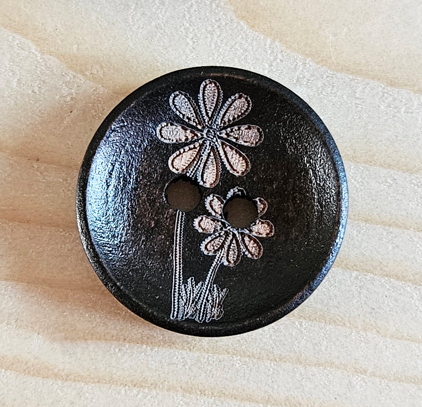 AvoDesigns TOGETHER FOREVER / Umber Brown 2-Hole Wooden Buttons / 20mm (Set of 6)