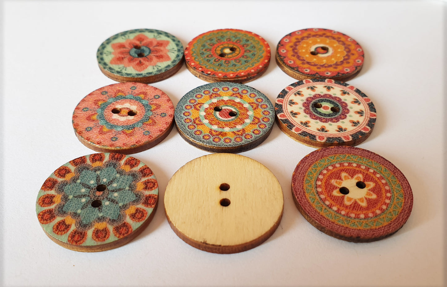 GARDEN / 20-25mm / Wooden Buttons / Sewing Buttons