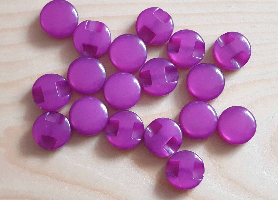 GRAPE PURPLE SHANK RESIN / 12mm - 8 buttons / Resin Buttons / Sewing Buttons