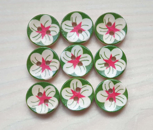 GREEN DAISY / 15mm / Set of 8 buttons / Wooden Buttons / Sewing Buttons