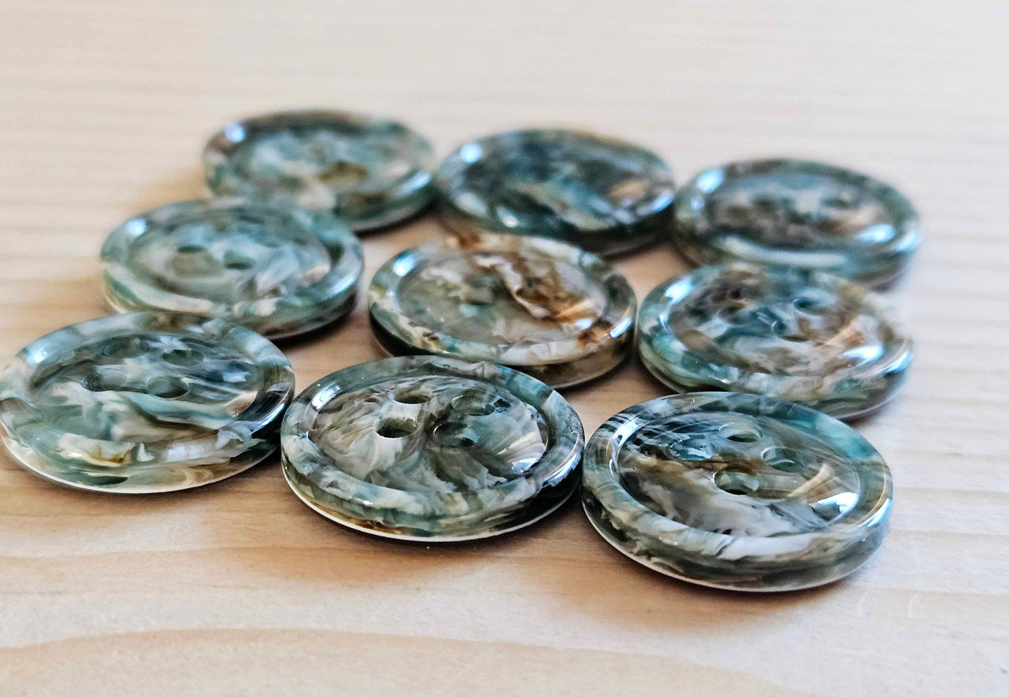 GREEN OPAL  / 15 mm / Resin Buttons / Sewing Buttons