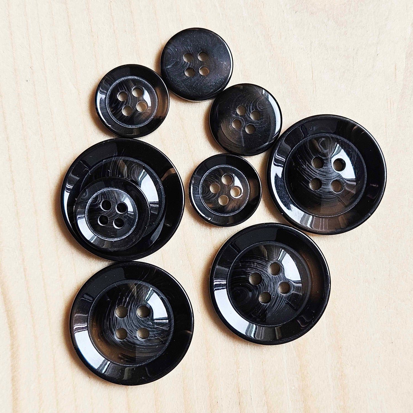 GREY MOONSTONE / 15-25mm / Resin Buttons / Sewing Buttons