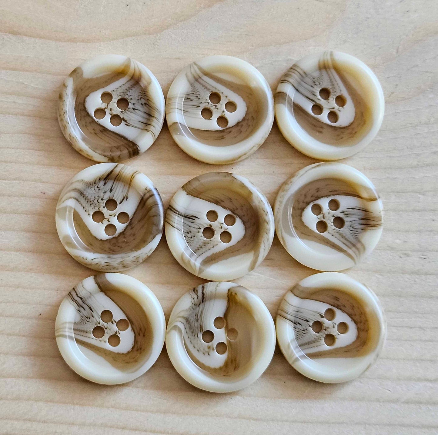 GLACIER / 20-30mm / Resin Buttons / Sewing Buttons