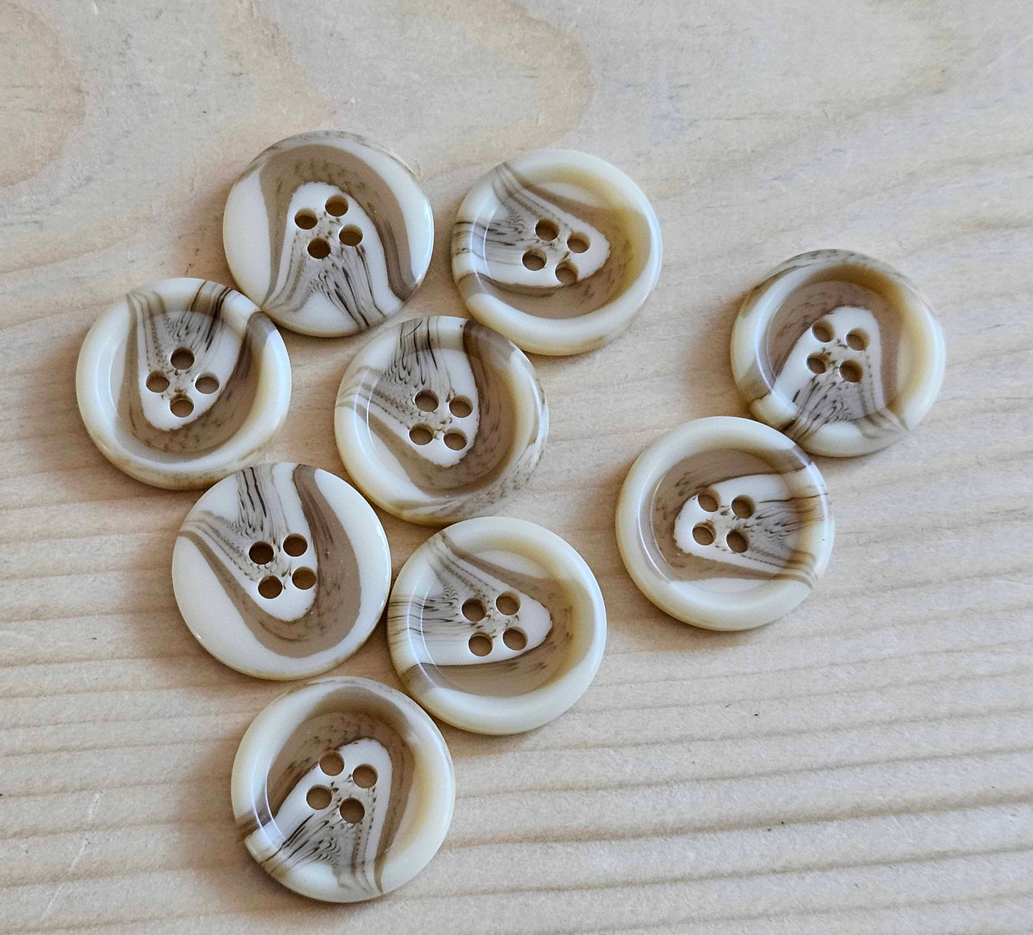 GLACIER / 20-30mm / Resin Buttons / Sewing Buttons