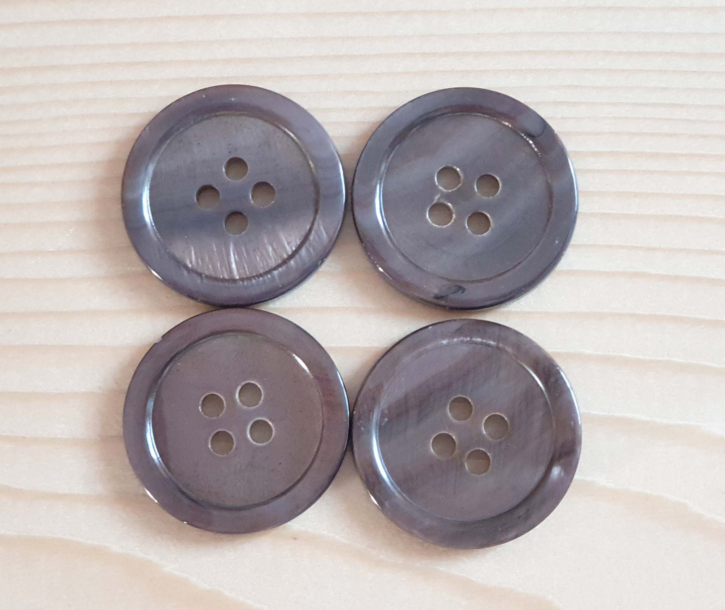 4-HOLE GREY SEASHELL BUTTONS / 10-25mm / MOP Shell Buttons / Sewing Buttons