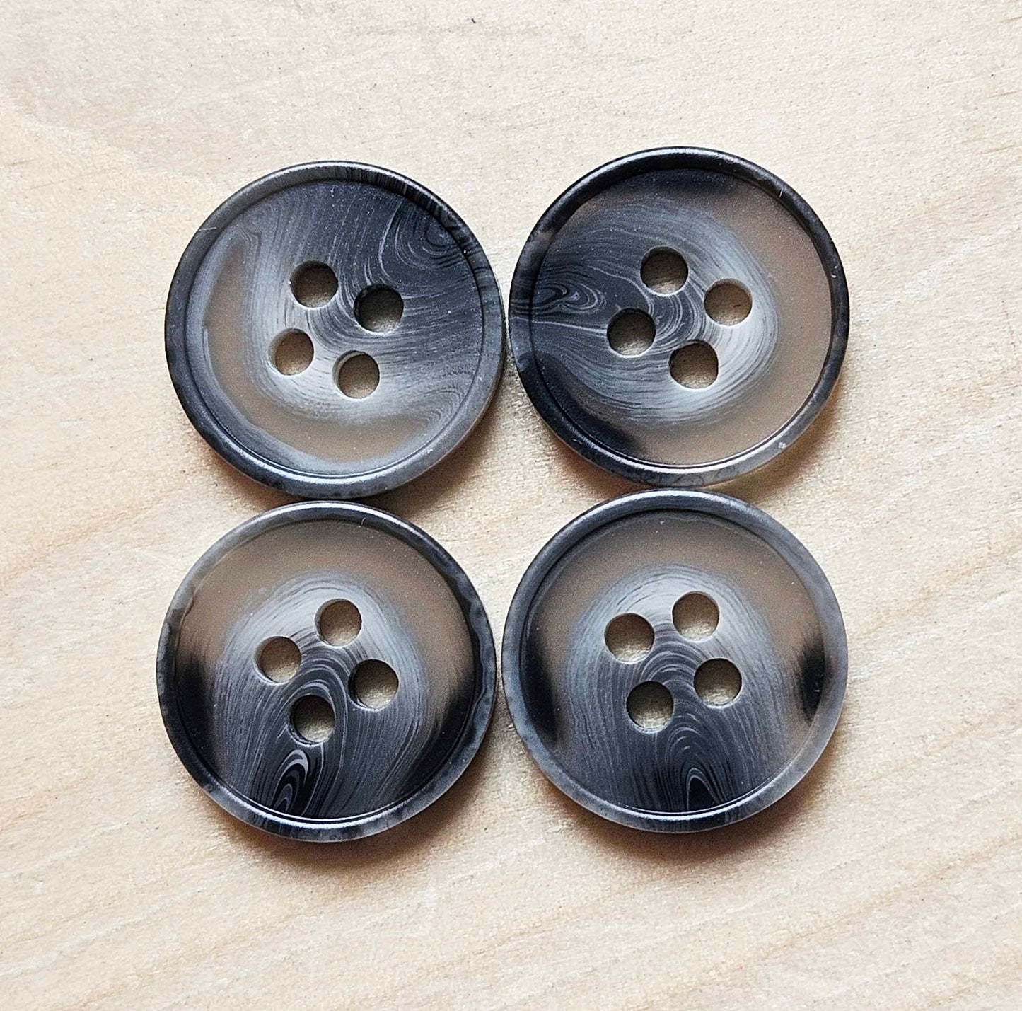 RESIN GREY TORTOISE SHELL / 15-25mm / Resin Buttons / Sewing Buttons