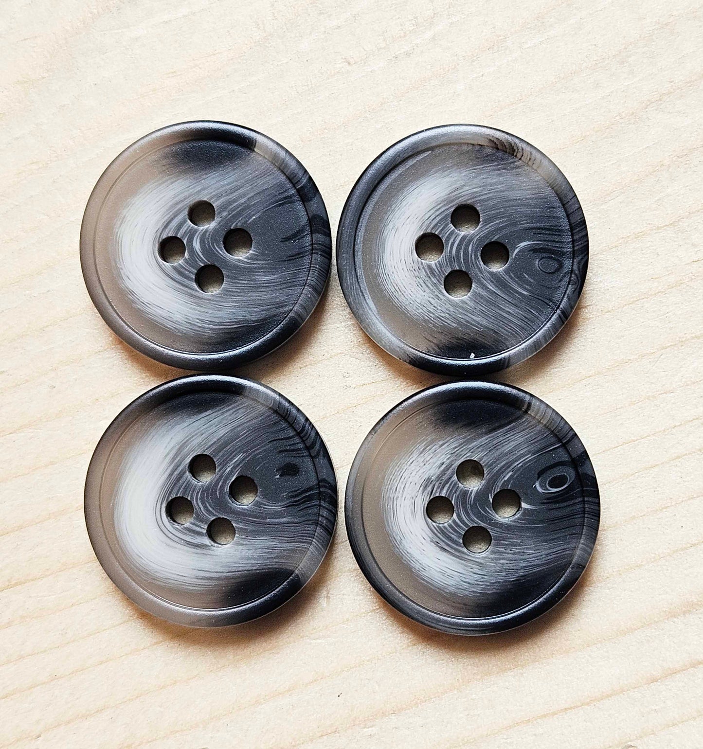 RESIN GREY TORTOISE SHELL / 15-25mm / Resin Buttons / Sewing Buttons