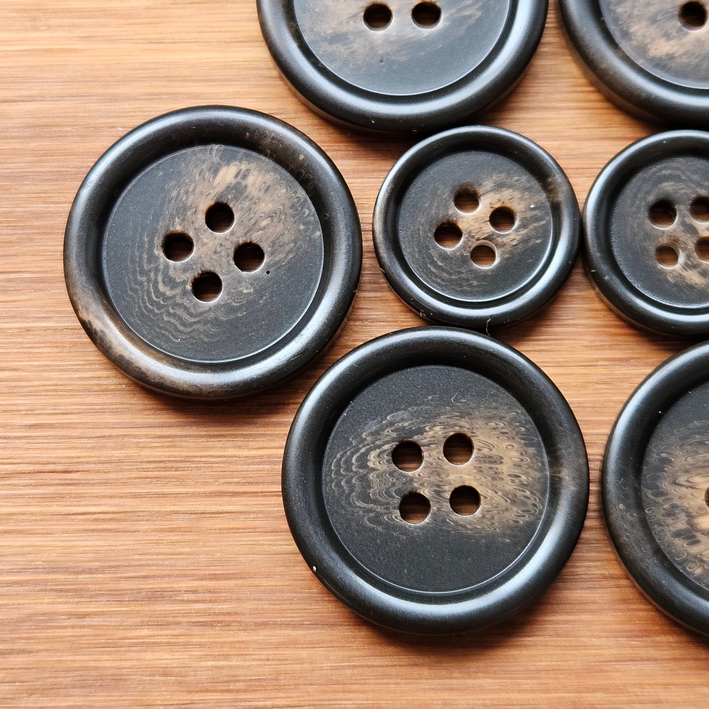 HAZEL NEBULA / 18-28mm / Resin Buttons / Sewing Buttons