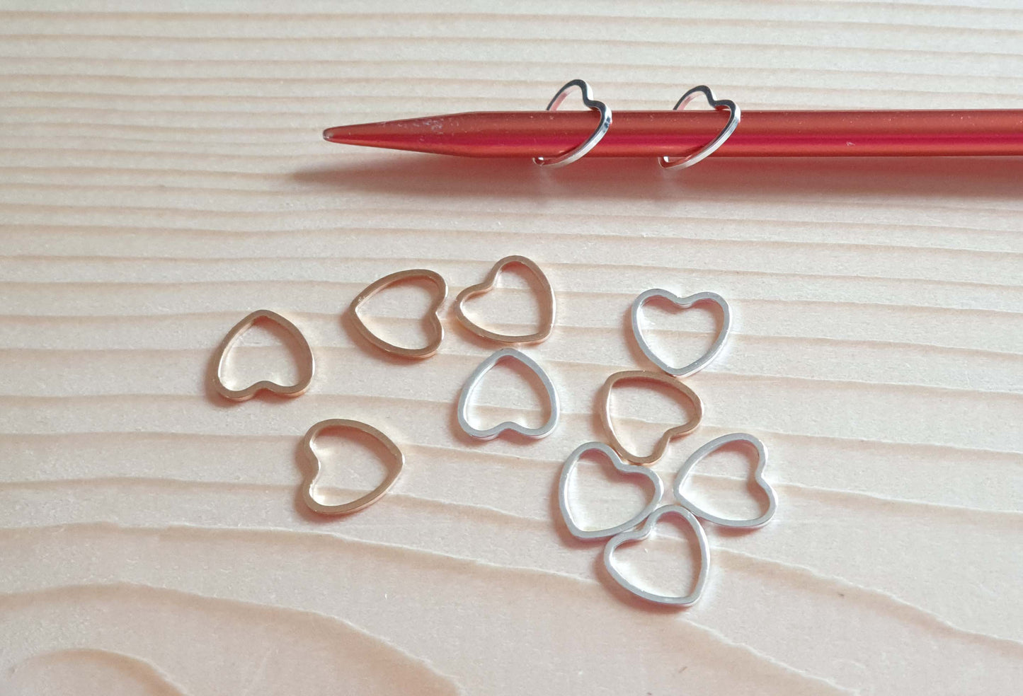 HEART STITCH MARKERS / 10*10mm / Small Heart Stitch Markers / Crochet Knitting Stitch Markers / Notions