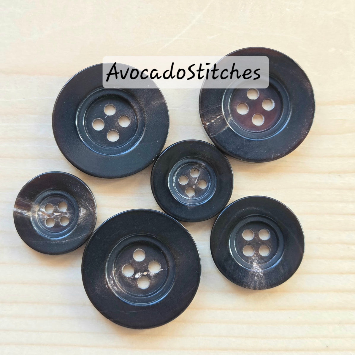 HERITAGE HORN 4-Hole Buttons — Dark Brown Buffalo Horn Natural Buttons 15-25mm (Set of 4)