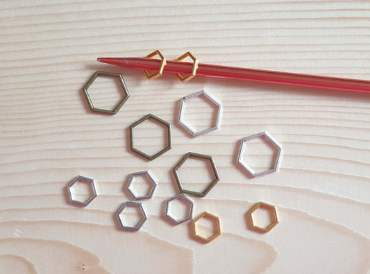 HONEYCOMB STITCH MARKERS / 10 pcs / Snag Free Stitch Markers / Knitting Stitch Markers / Notions