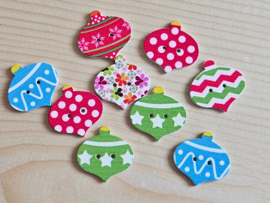 HOLIDAY ORNAMENTS / 26*27mm / Wooden Buttons / Sewing Buttons