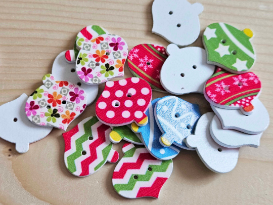 HOLIDAY ORNAMENTS / 26*27mm / Wooden Buttons / Sewing Buttons