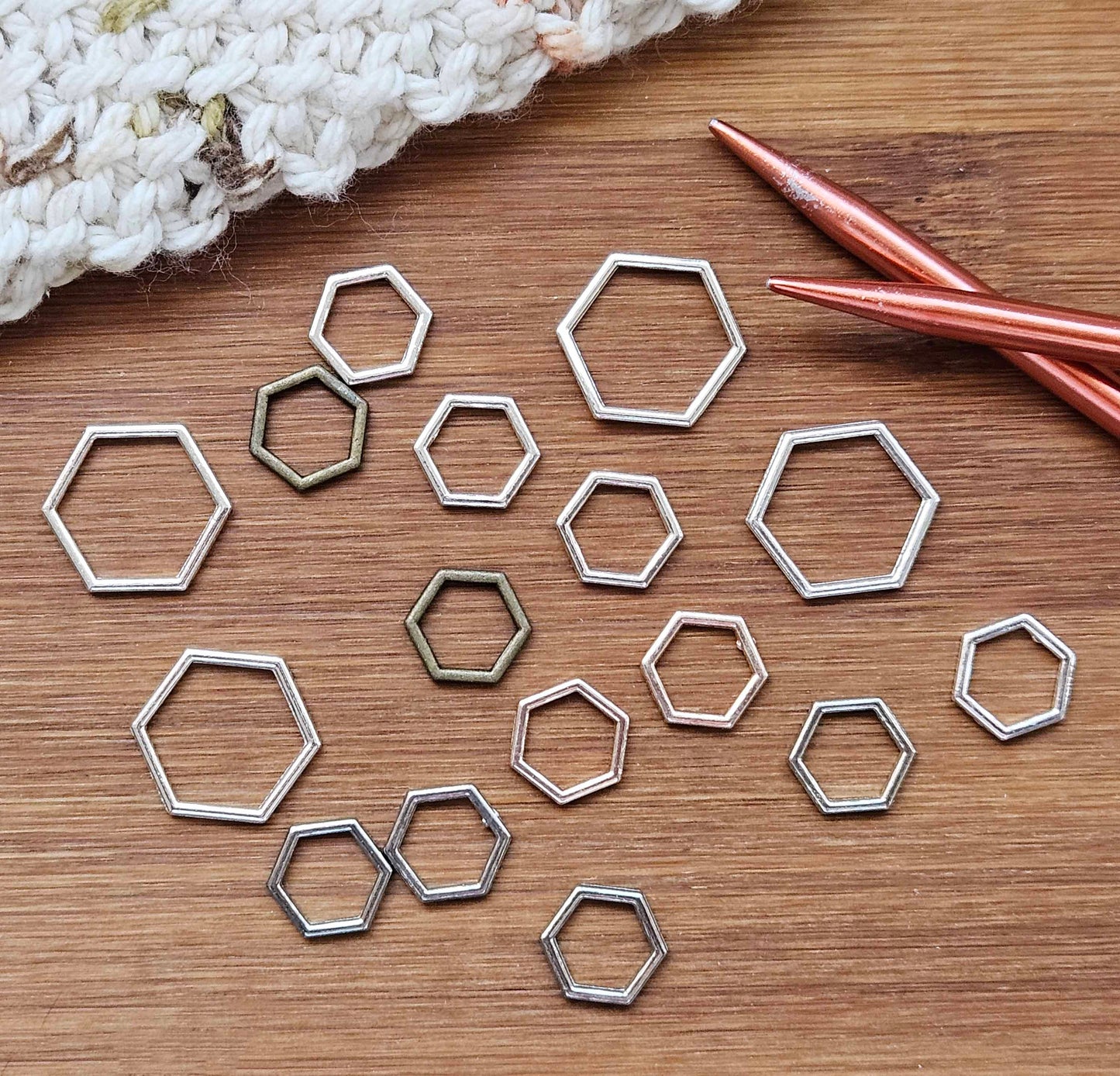 HONEYCOMB Stitch Markers / 10 pcs / Snag Free / Knitting Notions