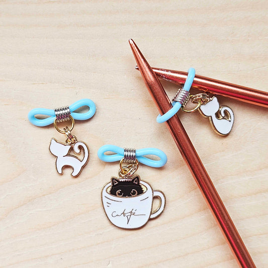 Clearance // CAT in a CUP (Blue) - Knitting Needle Huggers / Set of 3 / Stitch Stoppers / Stitch Huggers / Notions