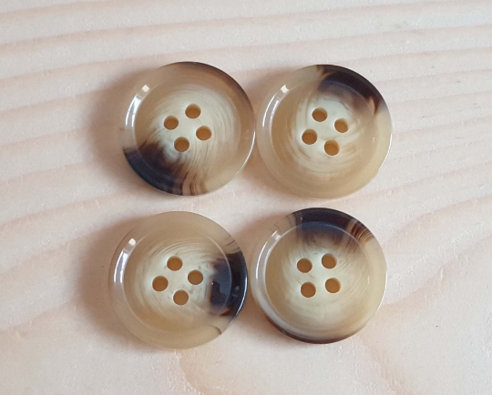 ICED LATTE / 15-25mm / Resin Buttons / Sewing Buttons