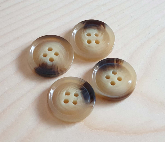 ICED LATTE / 15-25mm / Resin Buttons / Sewing Buttons