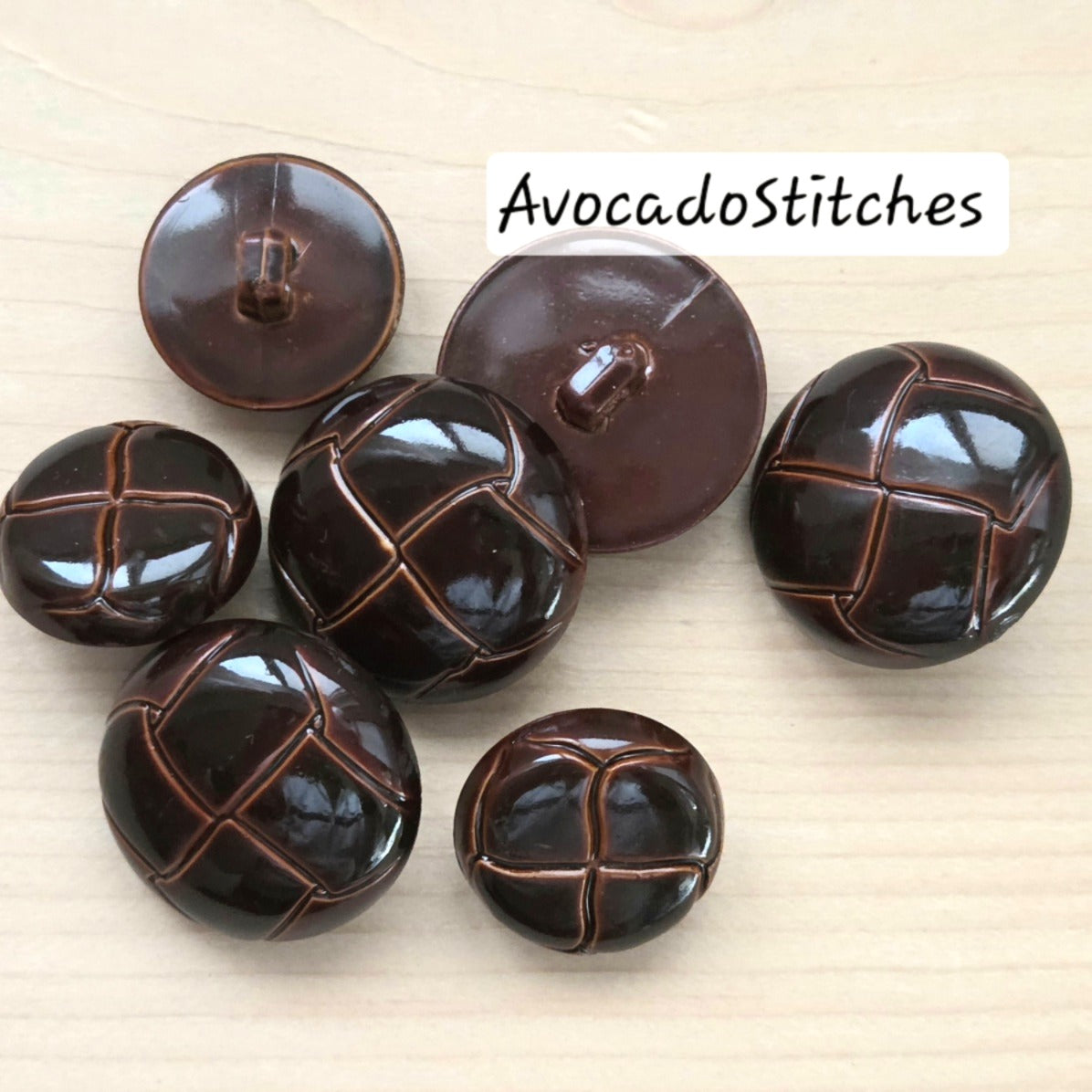 LEATHER SHANK (Plastic) / 20-25mm - 6 buttons / Resin Shank Buttons / Sewing Buttons