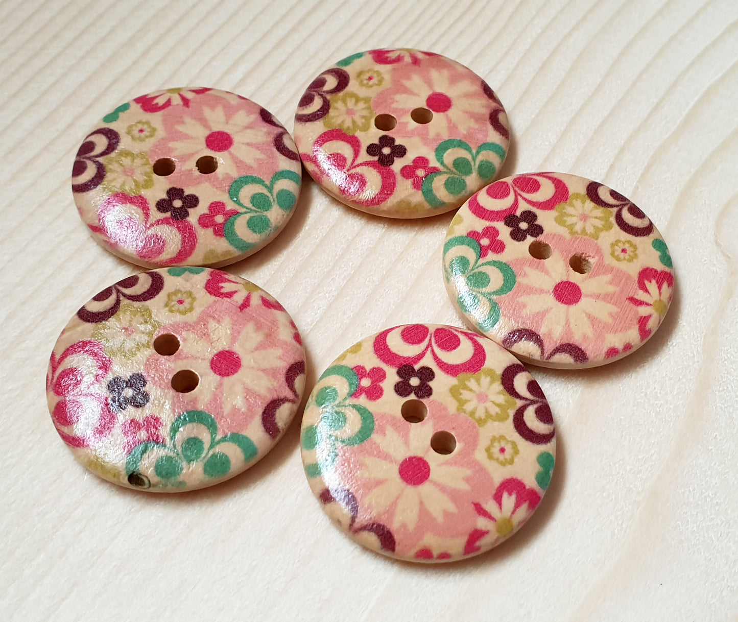 KALEIDOSCOPE FLOWERS / 30mm - 5 buttons / Wooden Buttons / Sewing Buttons