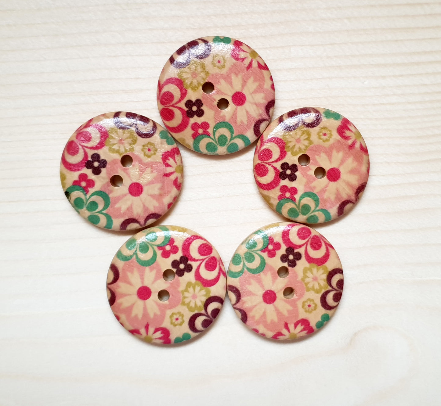 KALEIDOSCOPE FLOWERS / 30mm - 5 buttons / Wooden Buttons / Sewing Buttons