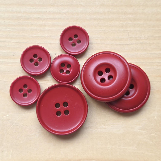 KOREAN STYLE RESIN Blood Red / 4-Hole Resin Buttons / 15-25mm (Set of 6)