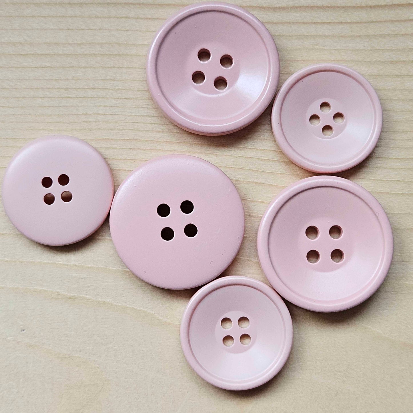 PINK KOREAN RESIN / 21-30mm / Set of 4 buttons / Korean Style Resin Buttons / Sewing Buttons