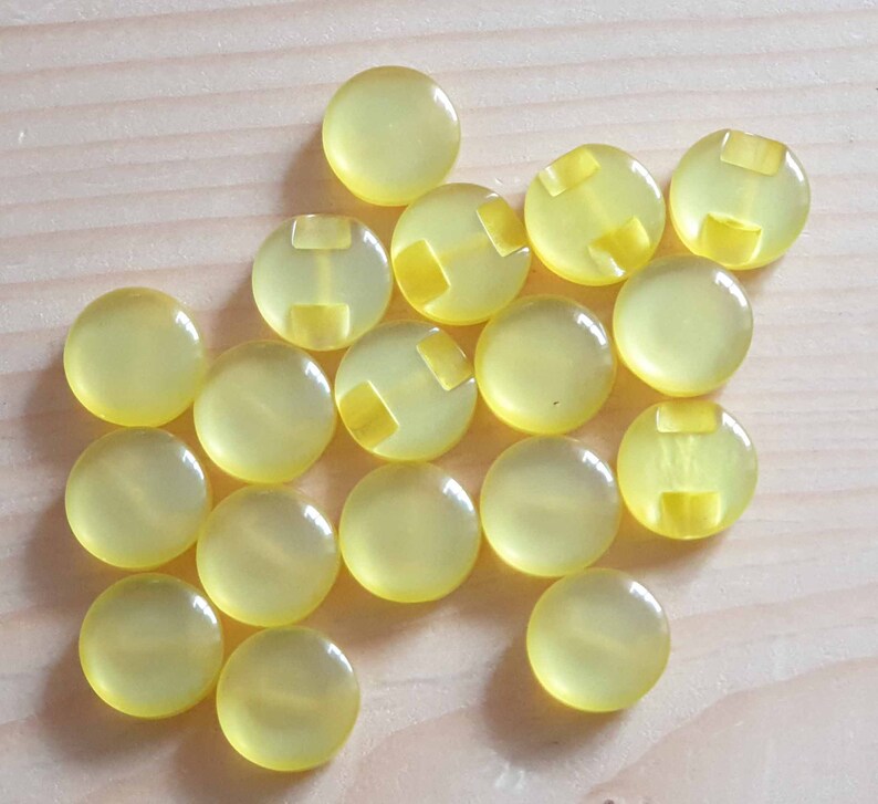 LEMON YELLOW SHANK RESIN / 12mm (Set of 8)